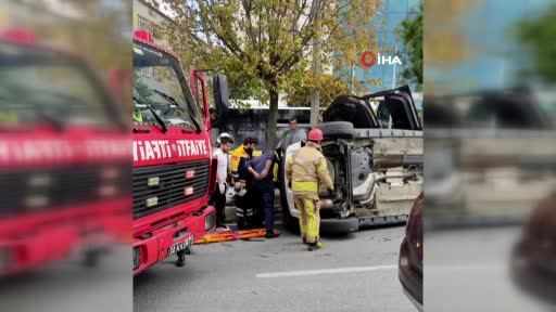Arnavutköy’de park halindeki araçlara çarpıp takla attı