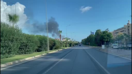 Antalya’da öğrenci servis midibüsü alev alev yanıp hurdaya döndü