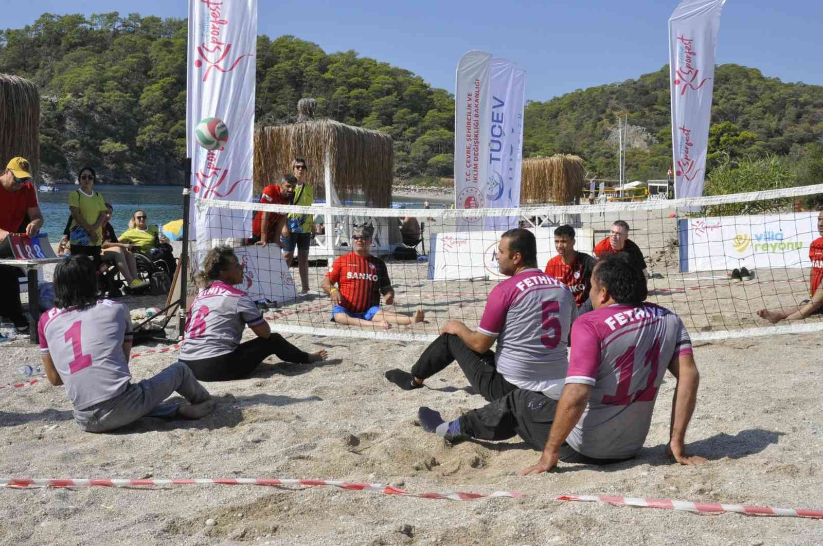 Fethiye’de 3. Spor Festivali Açık Su Yüzme Yarışı yapıldı
