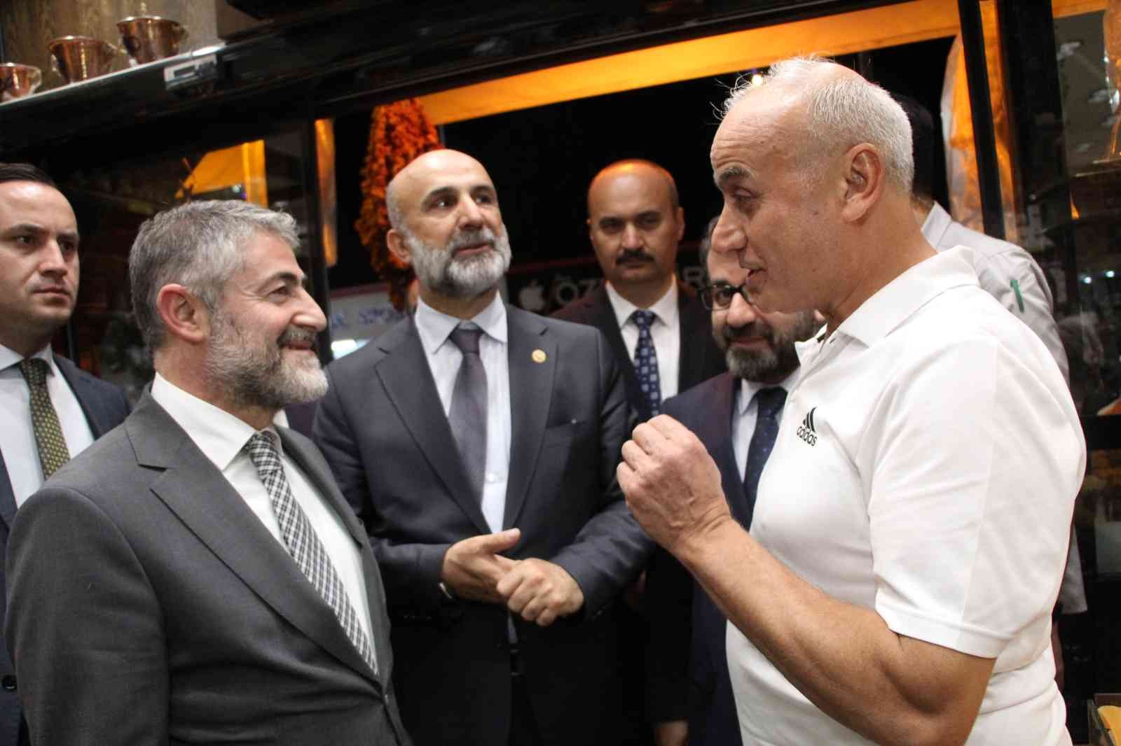 Bakan Nebati: "Esnafımızı rahatlatacak paket yolda"