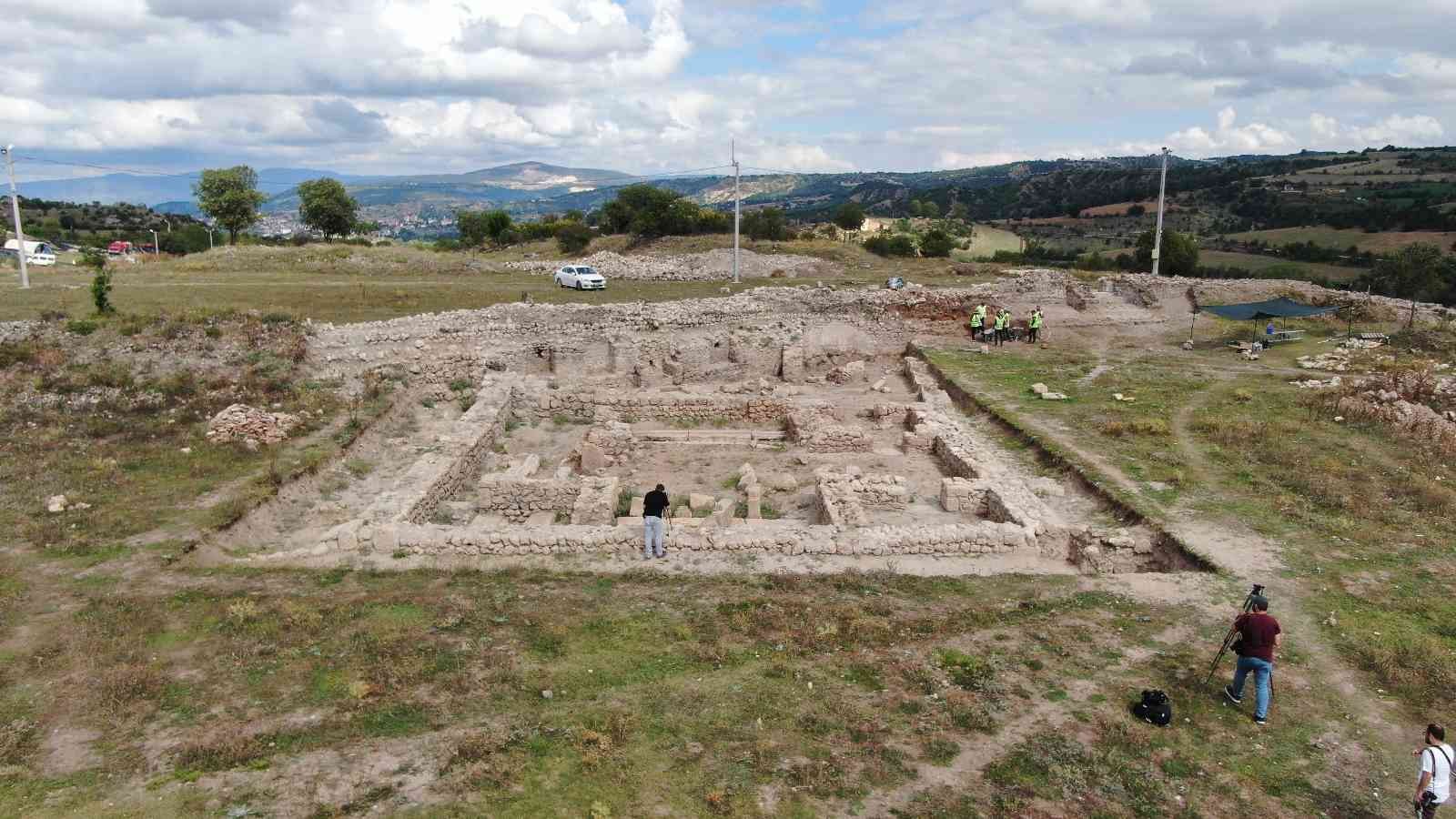 Hadrianopolis’te gün yüzüne çıkarılan tarihi kalıntılar ziyaretçi sayısını  artırdı