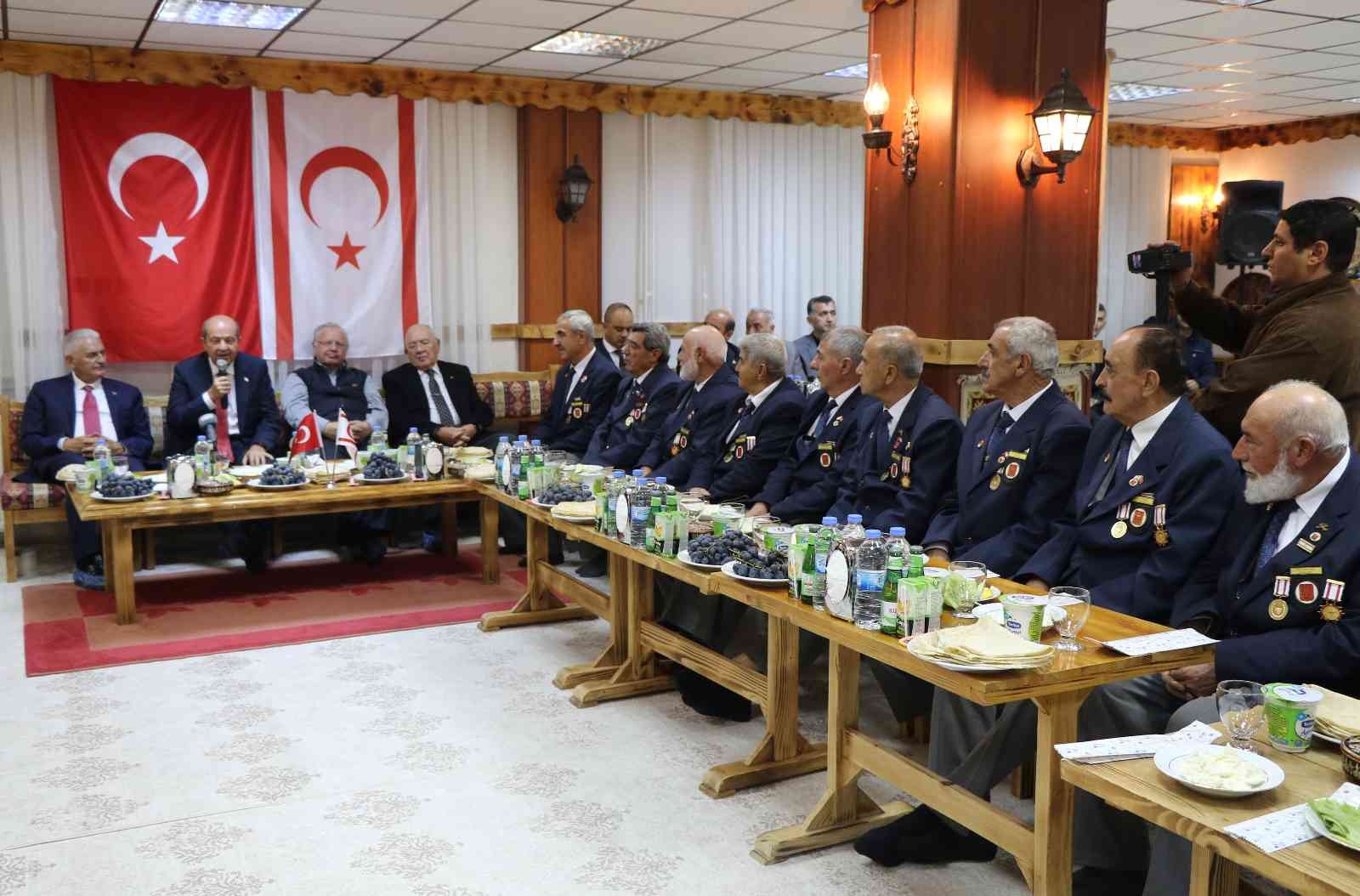 KKTC Cumhurbaşkanı Tatar, Erzincan’da Kıbrıs gazileriyle buluştu