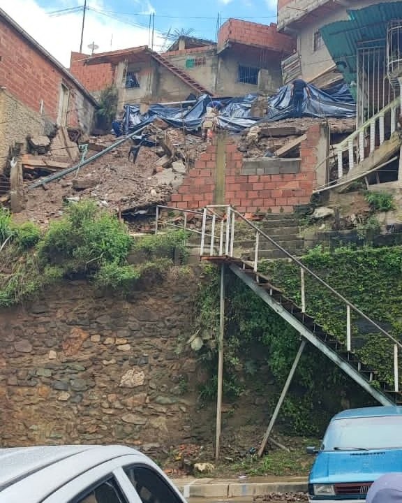 Venezuela’da toprak kayması: 22 ölü, en az 50 kayıp