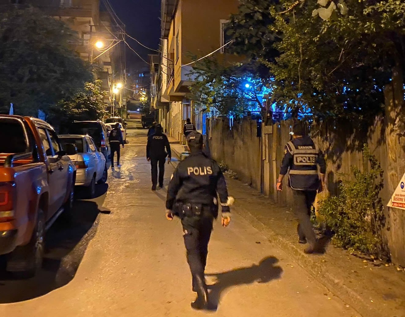 Aranan şahıslara operasyon: 24 gözaltı