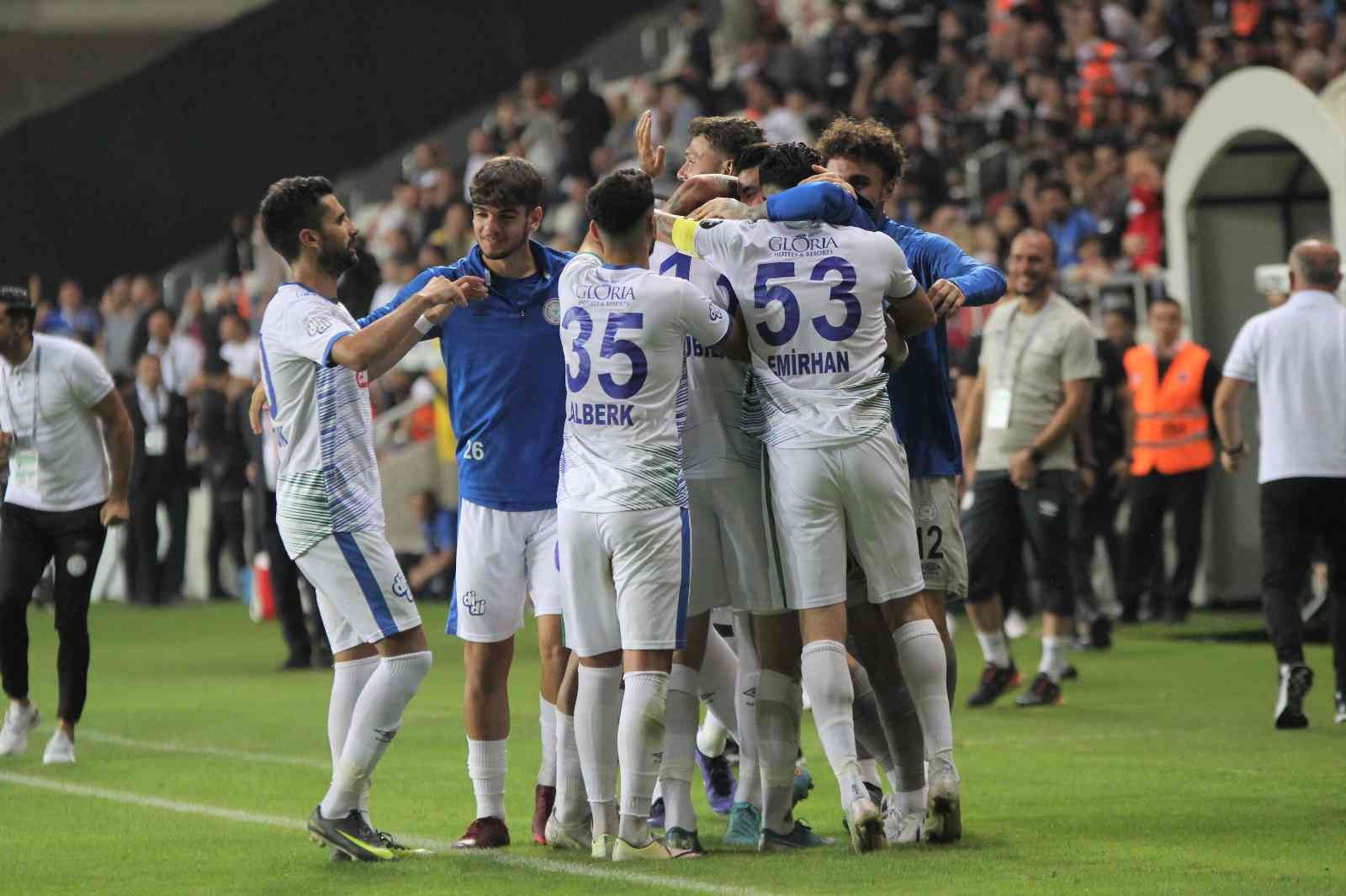 Spor Toto 1. Lig: Altay: 0 - Çaykur Rizespor: 2