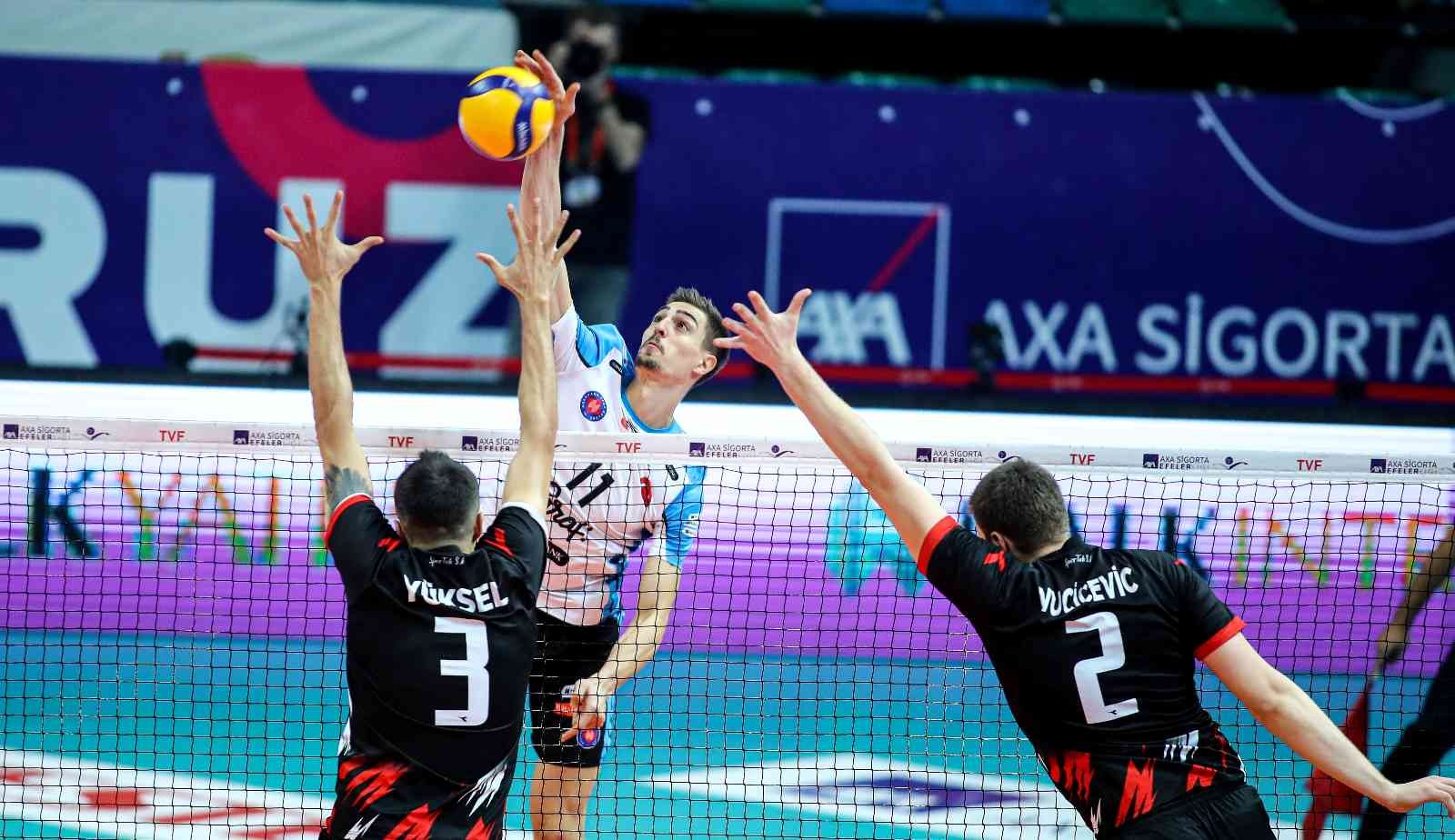 AXA Sigorta Efeler Ligi: Halkbank: 3 - Spor Toto: 0