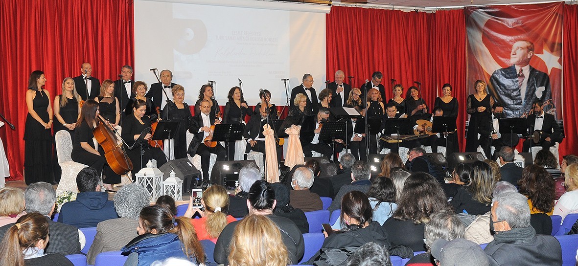 Çeşme’deki Türk Sanat Müziği Korosu yeni sesler arıyor