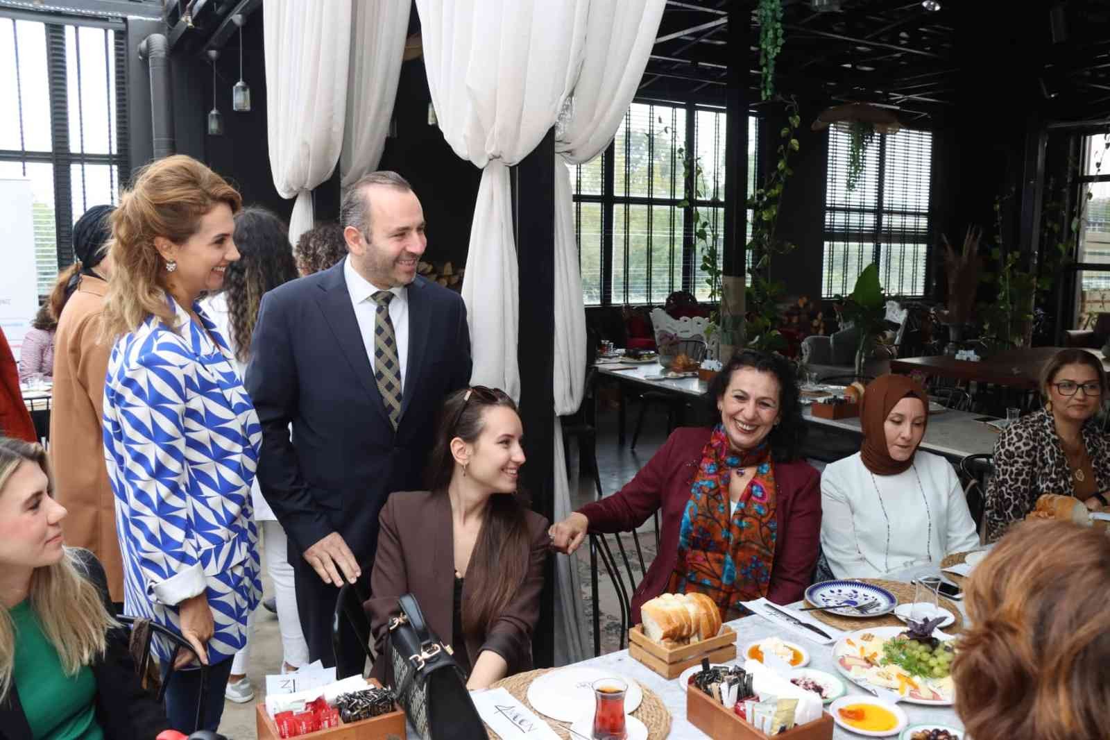 Başkan Vekili Tutuk kadın girişimcilerle bir araya geldi