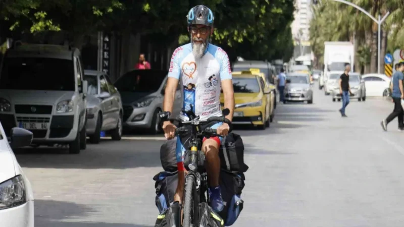 Lösemili çocuklar için 7 bin kilometre pedal çevirdi