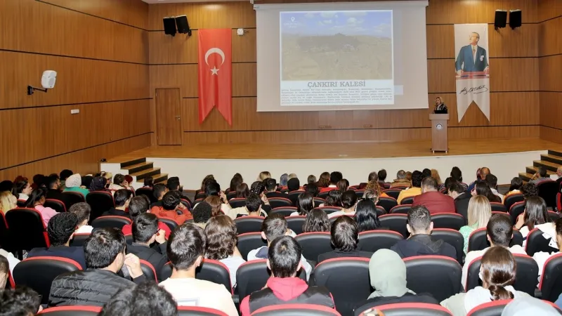 Üniversite öğrencilerine Çankırı’nın kültürü ve tarihi değerleri anlatıldı