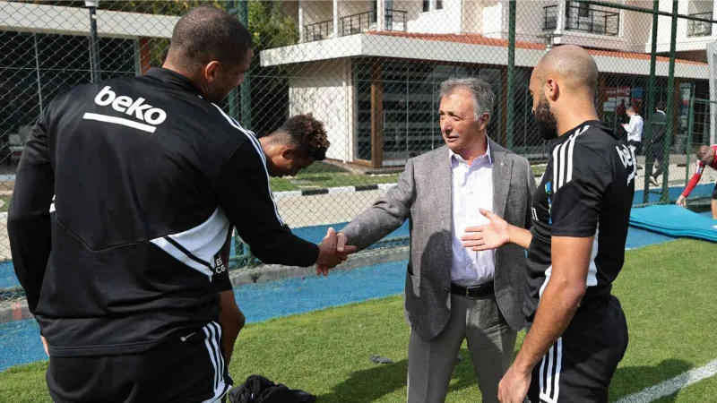 Beşiktaş’ta Başkan Çebi, Trabzonspor maçının hazırlıklarını takip etti