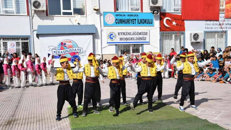 Kumluca’da ’Oynamayan Kalmasın’ etkinliği renkli görüntüler oluşturdu