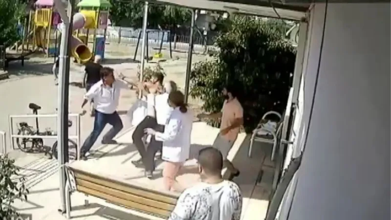 İzmir’de doktora saldırıyla ilgili yeni görüntüler ortaya çıktı
