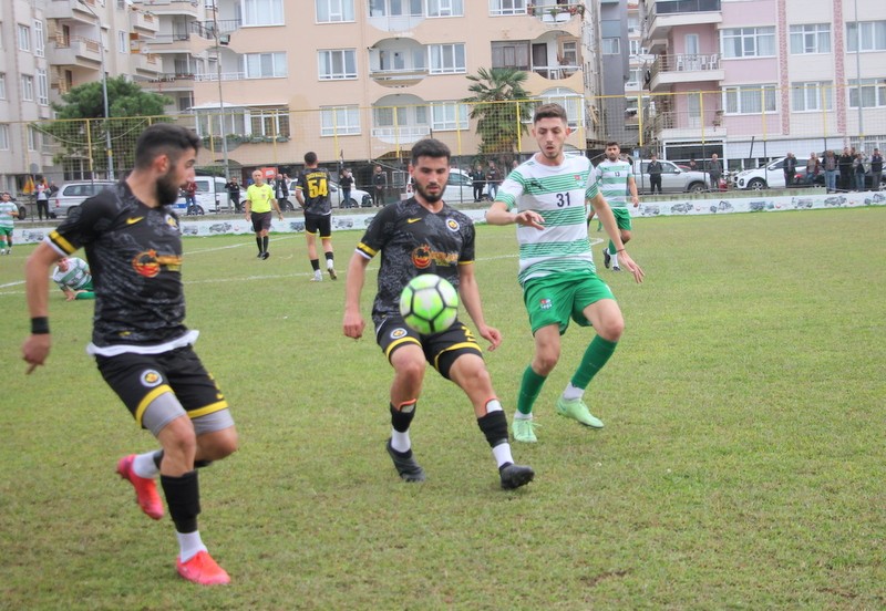 Çınarcık Belediyespor yeni sezonu hazırlık maçıyla açtı