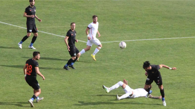 TFF 3. Lig: Karaman FK: 3 - Eynesil Belediyespor: 1