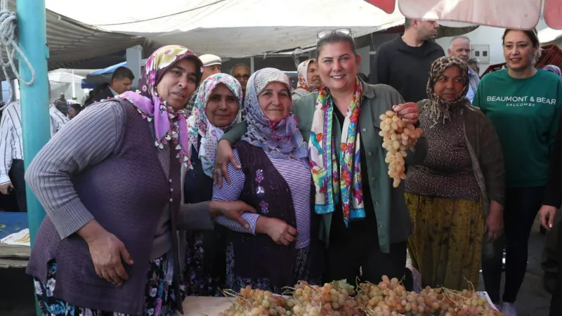 Başkan Çerçioğlu Koçarlı pazarında vatandaşlarla buluştu