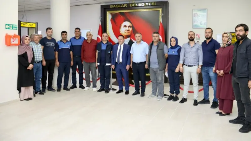 Bağlar Belediye Başkanı Beyoğlu’ndan personele ara zam jesti