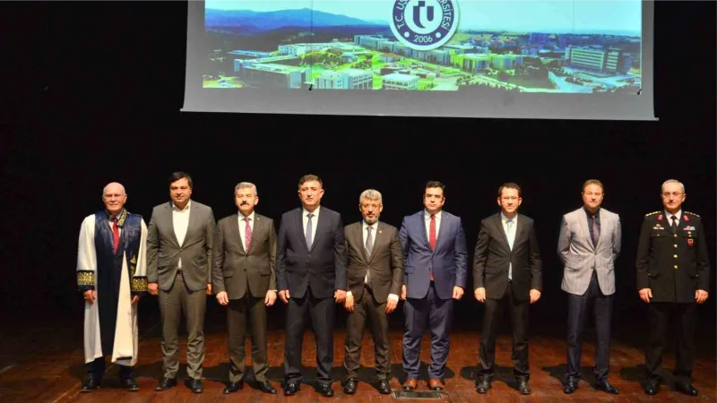 Uşak Üniversitesi yeni akademik yılı açılış töreni gerçekleşti