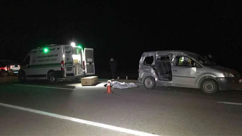 Konya’da hafif ticari araç kamyona çarptı: 1 ölü, 3 yaralı