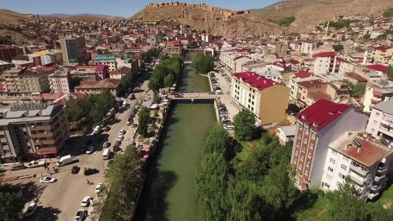 Bayburt’ta eylül genel ticaret sistemine göre ihracat 44 dolar, ithalat  3 bin dolar olarak gerçekleşti