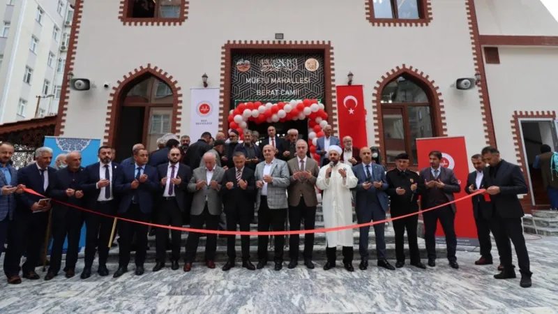 Rize’de yapılan Berat Camii dualar eşliğinde açıldı