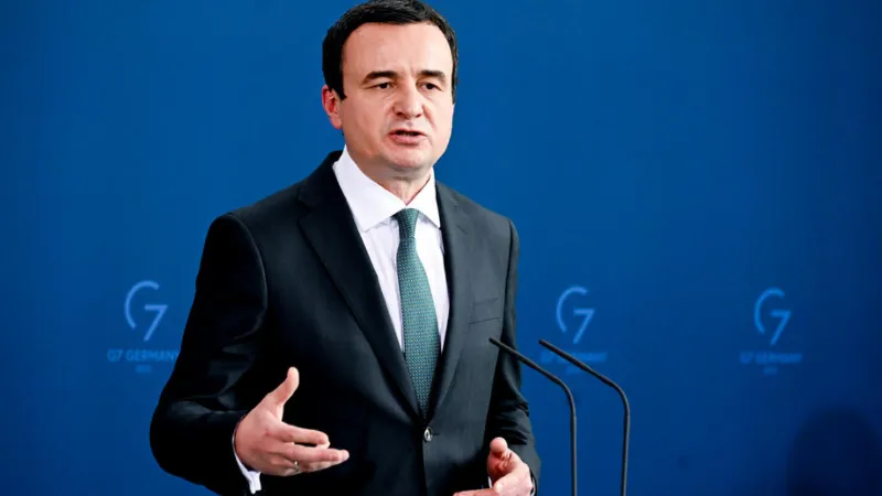 Kosova, plaka uygulamasını erteledi