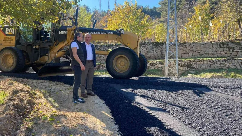 Başkan Sözen, asfalt çalışmalarını yerinde incelemeye devam ediyor