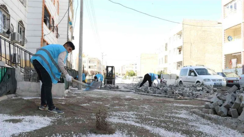 Haliliye’de üstyapı çalışmaları merkez mahallelerde sürüyor