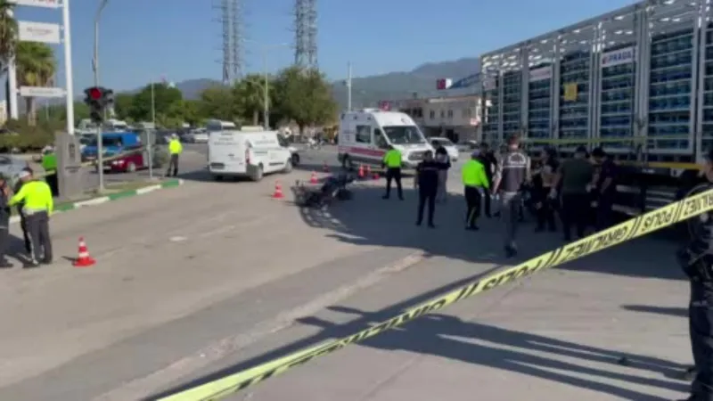 Osmaniye’de kamyon elektrikli bisiklete çarptı: 1 ölü, 1 ağır yaralı