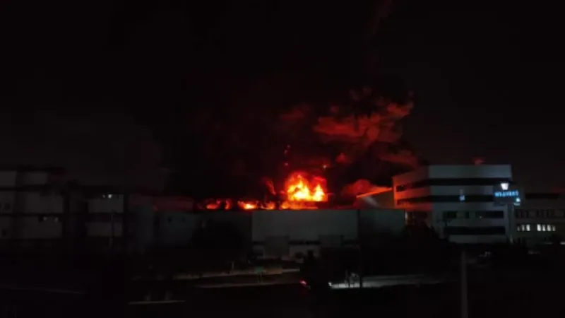 Bursa’da tekstil fabrikasında büyük yangın