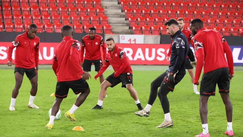 Sivasspor, Slavia Prag maçı hazırlıklarını tamamladı