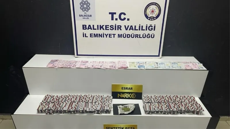 Balıkesir’de 8 bin 260 adet uyuşturucu, uyarıcı hap ele geçirildi