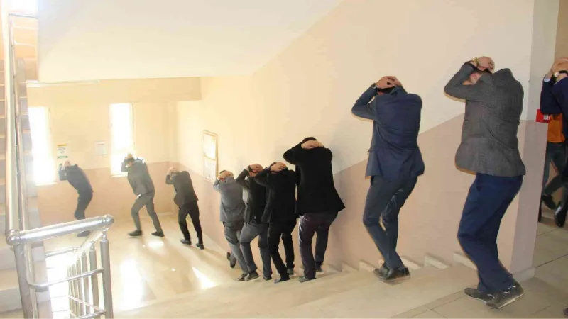 Şırnak’ta 11 kurum ve 70 personelle gerçeği aratmayan deprem tatbikatı