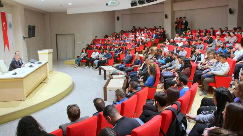 Üniversitede “Spor Yönetimi ve İstihdam” konferansı