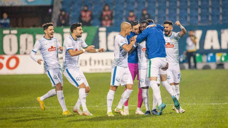 Spor Toto 1. Lig: Çaykur Rizespor: 3 - Erzurumspor FK: 1