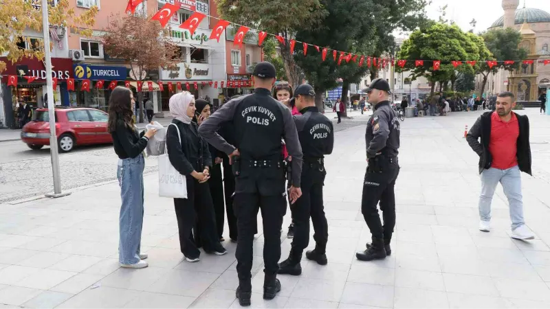 Aksaray’da Çevik Kuvvet ekiplerinden huzur denetimi