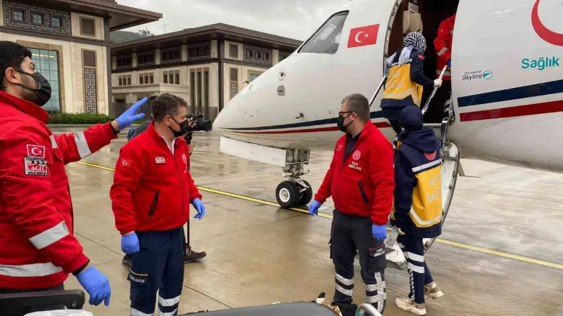 Rize’den ambulans uçak ile İstanbul’a sevk edildi