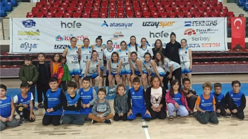 Basketbol Gençler Ligi Kızlar: Düzce Atletik: 68 - Ege Gelişim: 61
