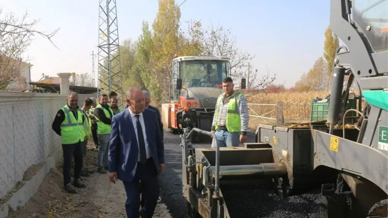 Ereğli Belediyesi sıcak asfalt çalışmalarını sürdürüyor