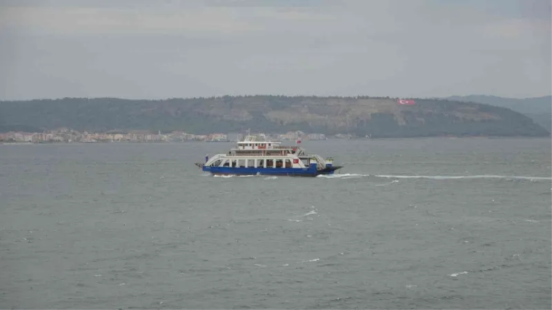 Gökçeada ve Bozcaada’ya yarınki feribot seferlerine fırtına engeli