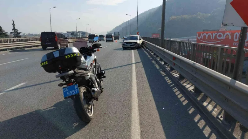 Samsun’da otomobil viyadük korkuluklarına çarptı: 1 yaralı