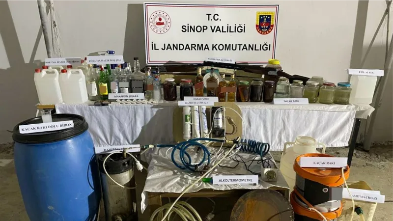 Sinop’ta litrelerce sahte alkol, piyasaya sürülmeden ele geçti