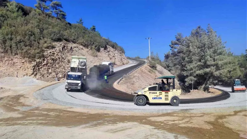 Menteşe’de 466 kilometre asfalt çalışması