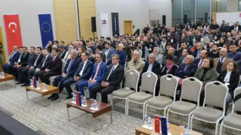 Kamu Başdenetçisi Malkoç Erzincan’da STK temsilcileri ve muhtarlarla buluştu