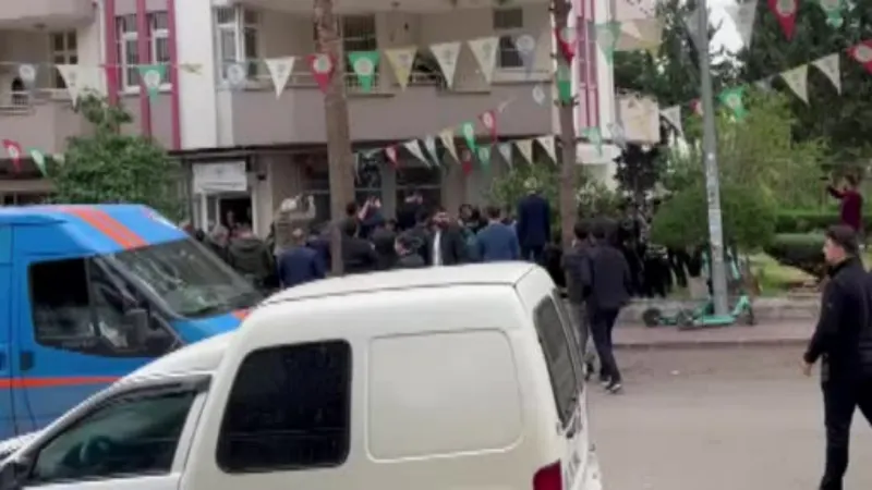 Hava harekatını protesto etmek isteyen HDP’lilere polis izin vermedi