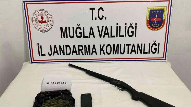 Jandarma zehir tacirlerini Seydikemer’de yakaladı