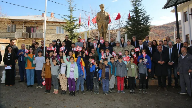 Tunceli’de okul lojmanında şehit edilen öğretmenler anıldı