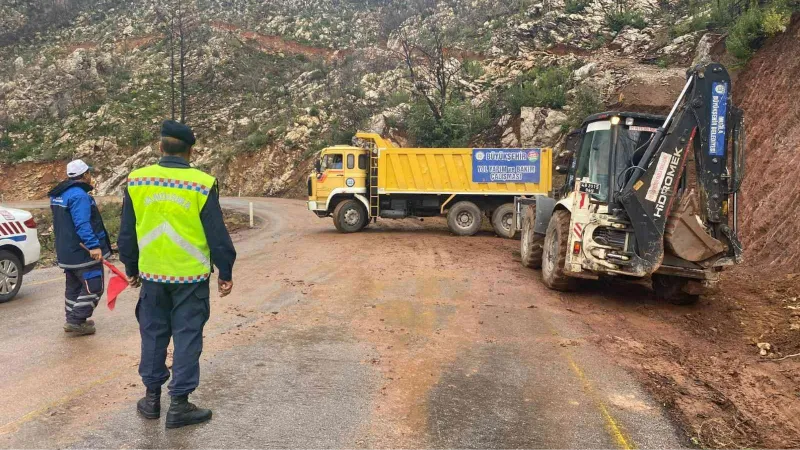 Marmaris’te sağanak yağışlar başladı