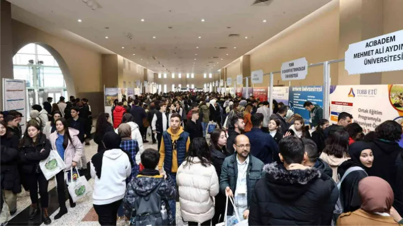 Gaziantep üniversite bölüm tanıtım ve kariyer Fuarı’na yoğun ilgi