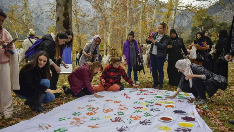 Kadınlar Belemedik’te, “Kadına Yönelik Şiddete Hayır” dedi